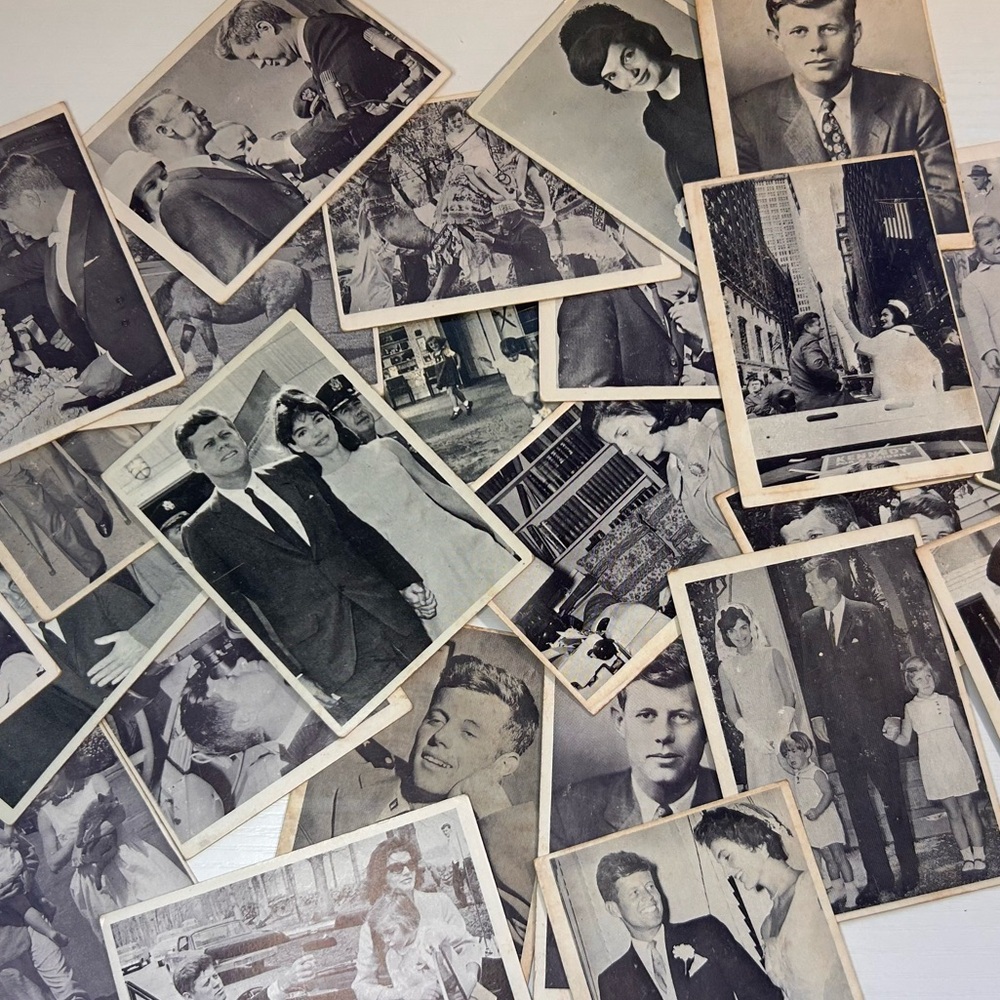 26 John‎ F Kennedy Topps T.C.G. JFK Jackie O Trading Cards President History VTG
